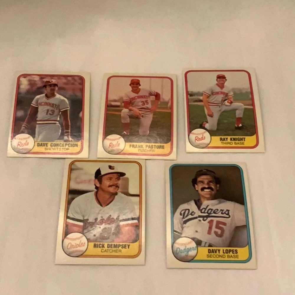 Bundle of Baseball Cards Lot 150